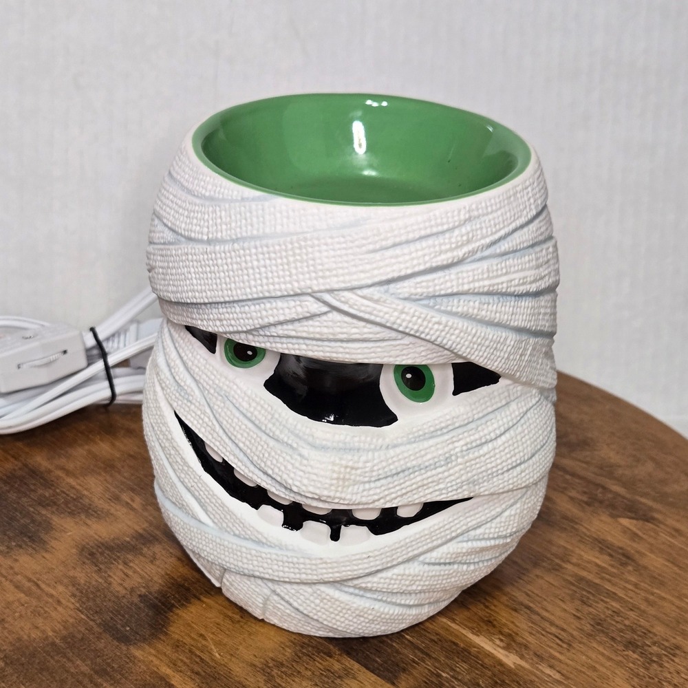 Scentsy Under Wraps Mummy Halloween Electric Wax Warmer White Green Ceramic